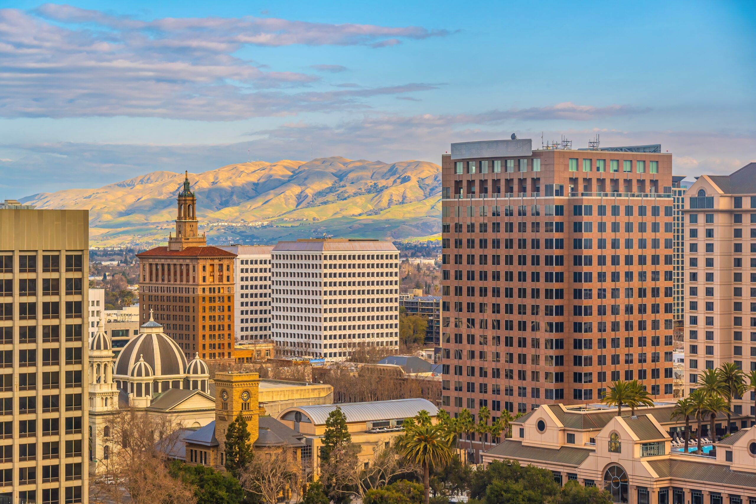 Downtown,San,Jose,City,Skyline,,Cityscape,Of,Silicon,Valley,In