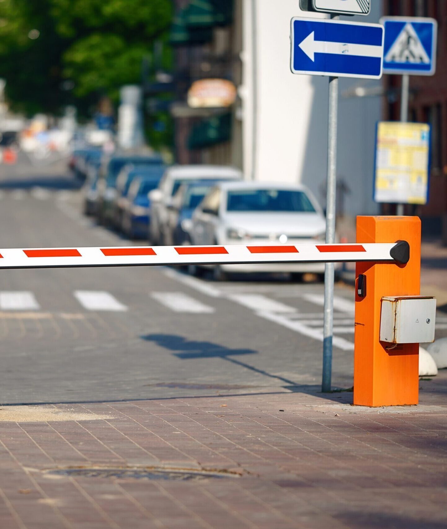 Automatic,Barrier,Gates,,Entry,To,Residential,Area.,Automated,Barrier,Parking
